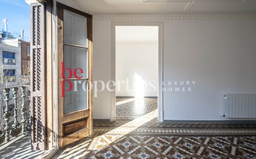 Piso novecentista único en la zona