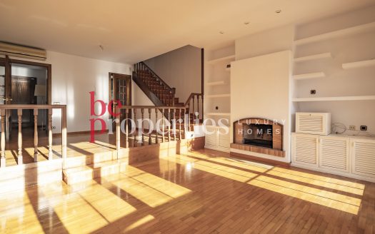 Adosada esquinera en Eixample