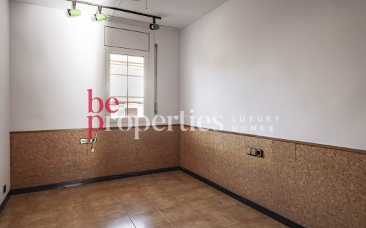 Adosada esquinera en Eixample