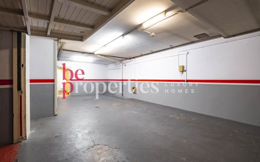 Adosada esquinera en Eixample