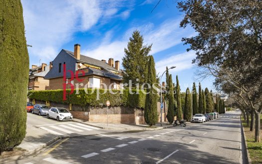 Adosada en la Eixample