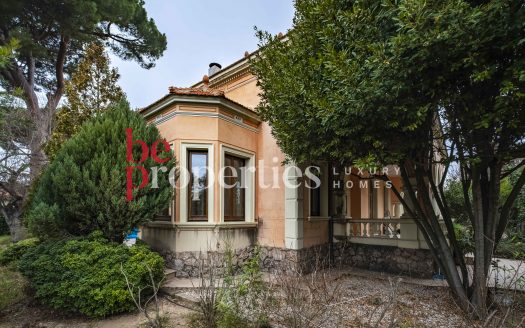 Exclusiva Villa de aire Romántico