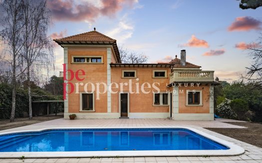 Exclusiva Villa de aire Romántico