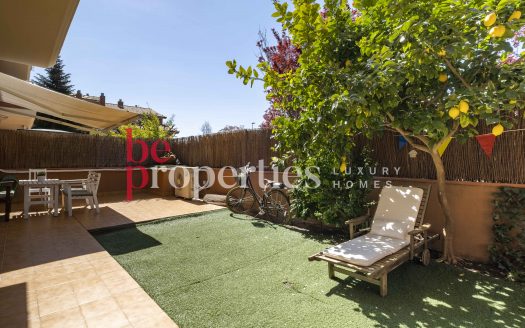 Planta baja impecable en Coll Favà