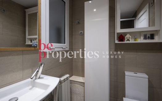 Planta baja impecable en Coll Favà