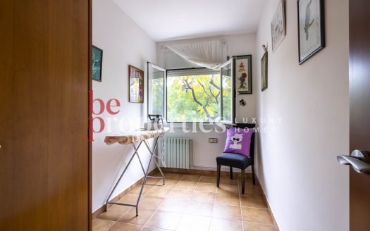 Oportunidad!! Adosada en Coll Favà