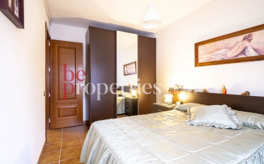 Oportunidad!! Adosada en Coll Favà