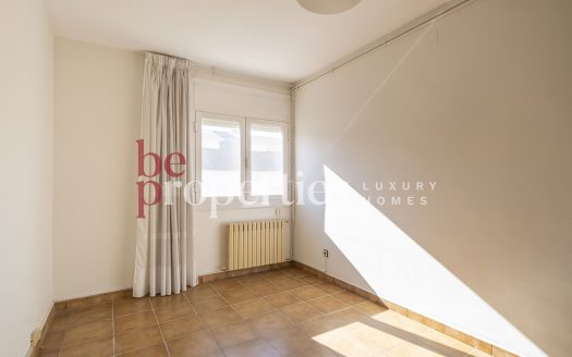 Oportunidad!! Adosada en Coll Favà