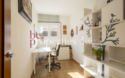 Oportunidad!! Adosada en Coll Favà