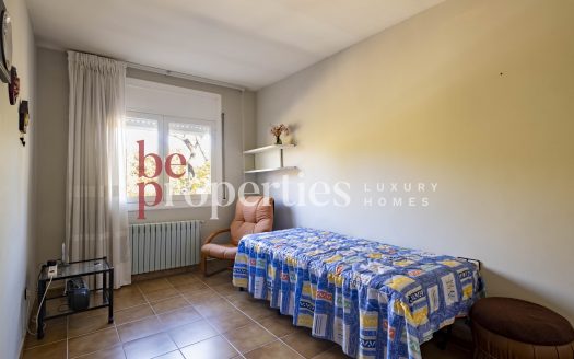 Oportunidad!! Adosada en Coll Favà