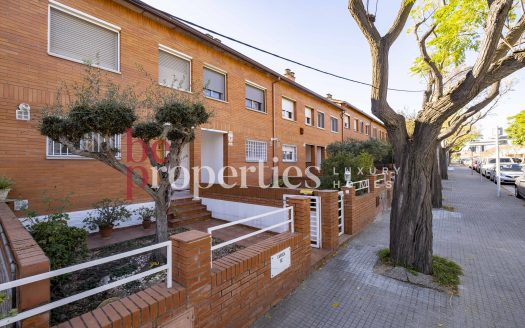 Oportunidad!! Adosada en Coll Favà