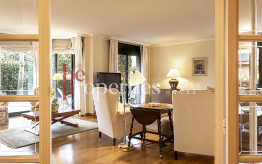 En exclusiva regia planta baja en Eixample, Sant Cugat