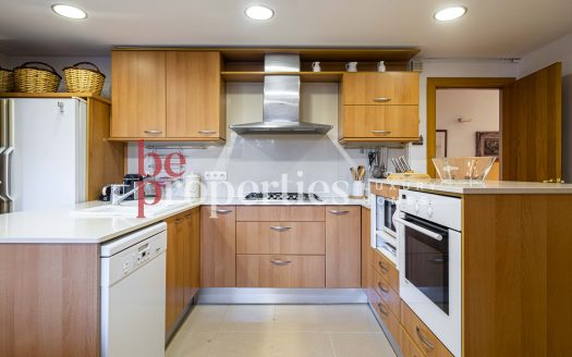 En exclusiva regia planta baja en Eixample, Sant Cugat