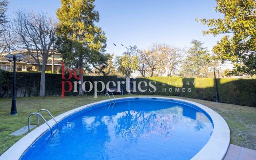 En exclusiva regia planta baja en Eixample, Sant Cugat