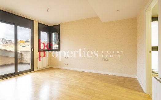 Piso céntrico delante Ayuntamiento