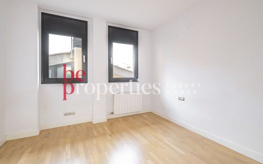 Piso céntrico delante Ayuntamiento