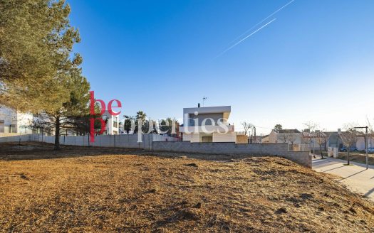 Terreno zona premium Can Mates