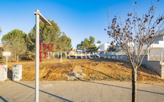 Terreno zona premium Can Mates