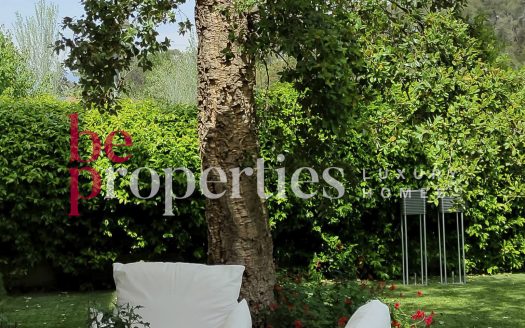 Elegante pareada en el Golf