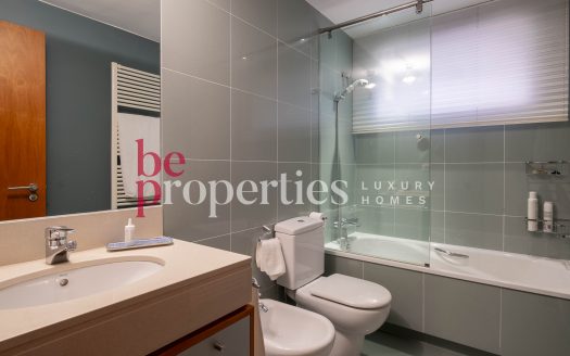 Elegante pareada en el Golf