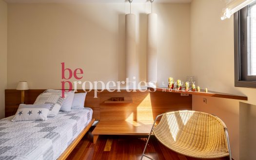 Elegante pareada en el Golf