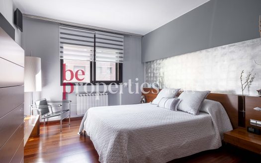 Elegante pareada en el Golf