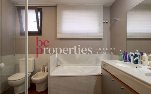 Elegante pareada en el Golf