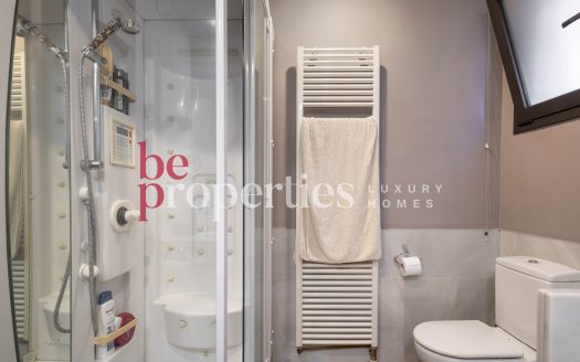 Elegante pareada en el Golf