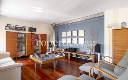 Elegante pareada en el Golf