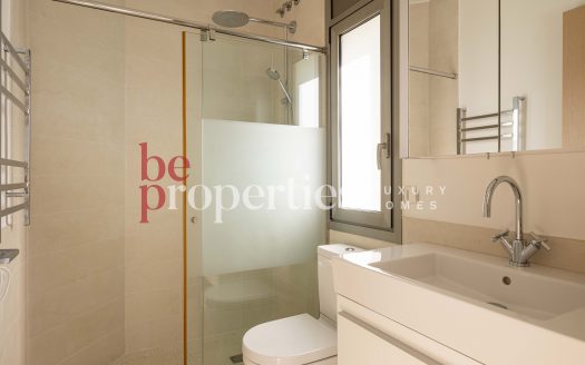 Chalet minimalista cerca estación Valldoreix