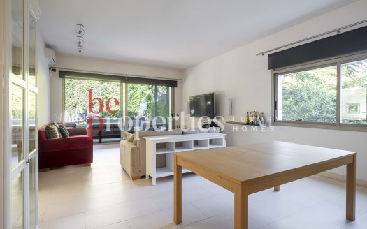 Chalet minimalista cerca estación Valldoreix