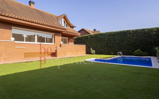 Espacioso Chalet en Mirasol