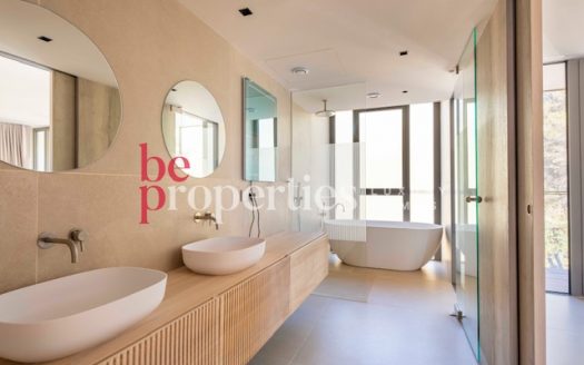 Espectacular casa vanguardista en el Golf