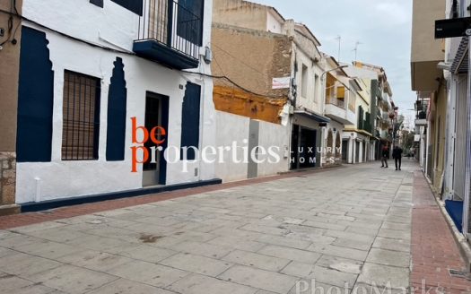 Terreno cerca del mar