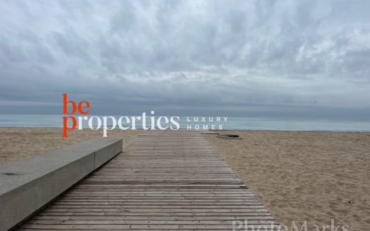 Terreno cerca del mar