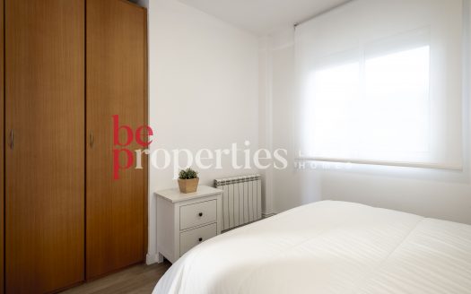 En exclusiva impecable Planta Baja en Coll Favà con inquilino