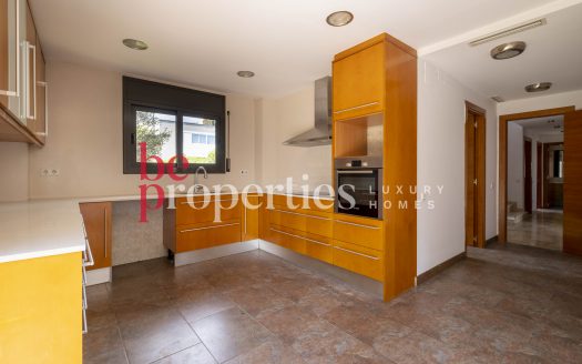 Fantástica unifamiliar com gran jardín en Mirasol