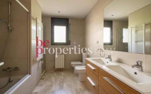 Fantástica unifamiliar com gran jardín en Mirasol