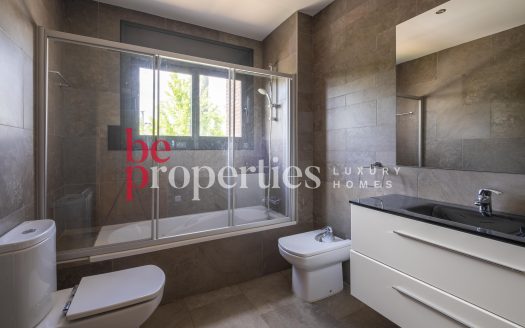 Fantástica unifamiliar com gran jardín en Mirasol