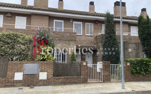 Pareada muy céntrica en Sant Cugat