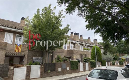 Pareada muy céntrica en Sant Cugat