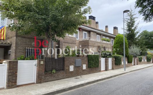 Pareada muy céntrica en Sant Cugat