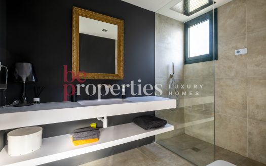 Exclusiva casa de diseño en Mirasol