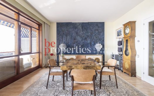 Piso con terraza en Bonanova