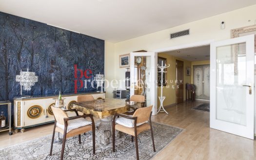 Piso con terraza en Bonanova