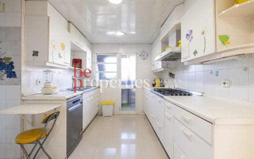 Piso con terraza en Bonanova