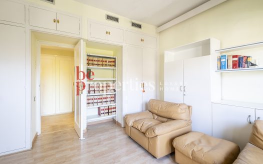 Piso con terraza en Bonanova