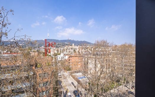 Piso con terraza en Bonanova