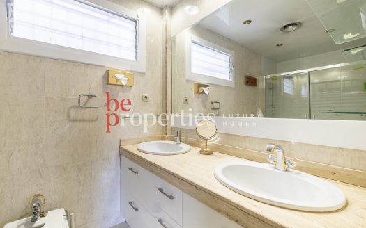 Piso con terraza en Bonanova