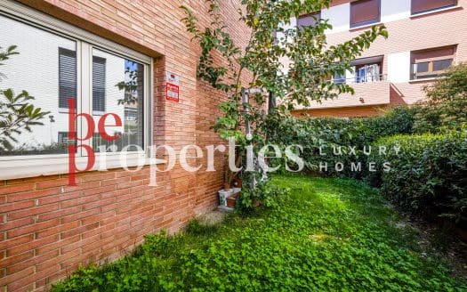 Planta baja cerca estación Sant Cugat